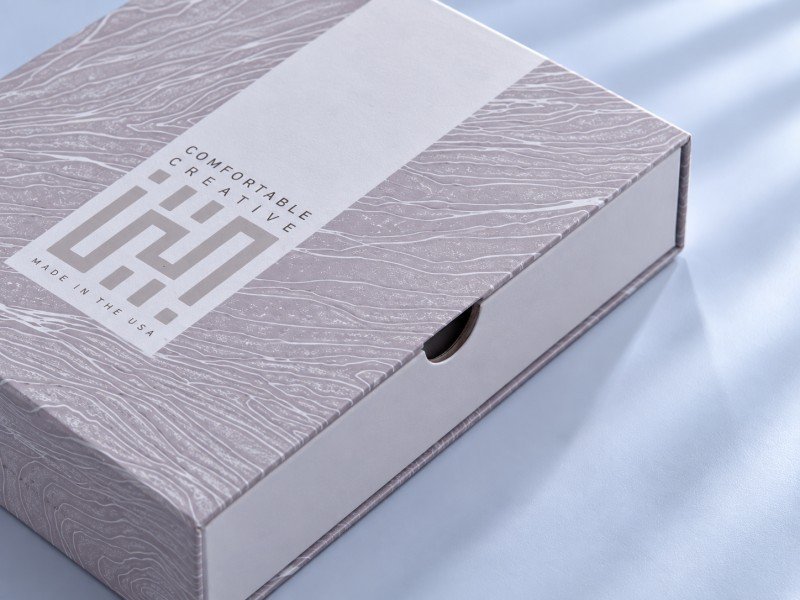 Finger notch opening detail on rigid drawer box