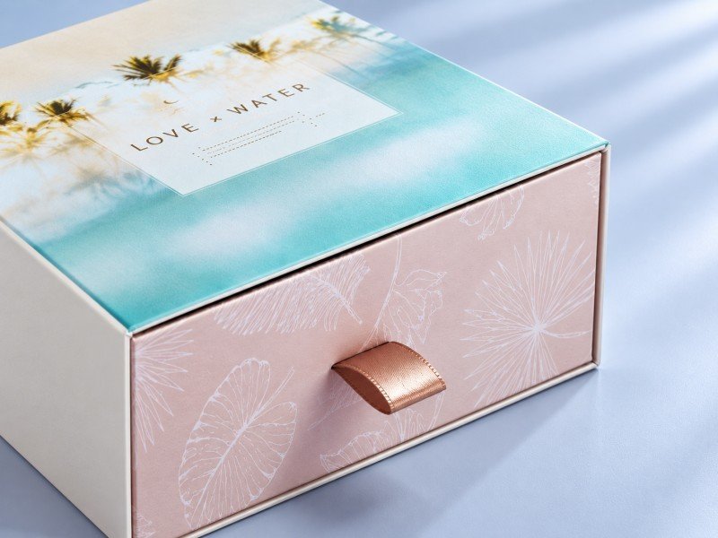 Ribbon pull opening detail on custom drawer box