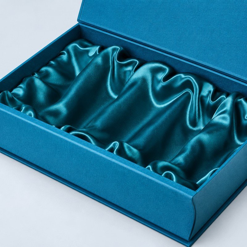 Fabric wrapped insert inside luxury magnetic closure box